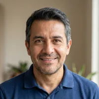 Roberto, 52 años — Tensión alta por estrés laboral